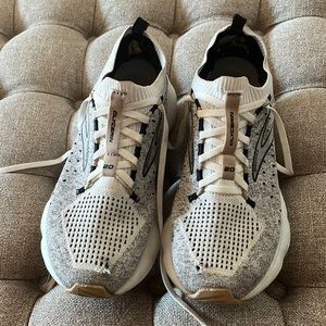 Brooks Glycerin 20 Stealthfit White/Black